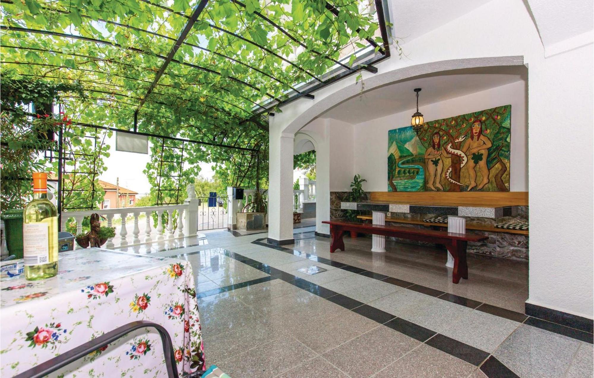 Stunning Apartment In Crikvenica With Wifi Eksteriør billede